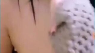 سكس جورجينا درويش تداعب بزازها الملبن وتلحس حلماتها فيديو