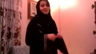 مزه مصرية جسمها فاجر اوى اوي – سكس مصري فيديو