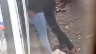 فيديو تجسس على الواد و البت بوس و تأفيش و بعابيص فى الشارع فيديو