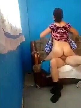 شرموطة مصرية راكبة فوق زبره فيديو