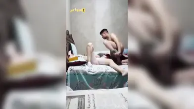 مصري زانق اخته في الاوضة وعايز ينيكها غصب فيديو