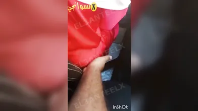تحرش وتقفيش في طيز فرسة مصرية فيديو