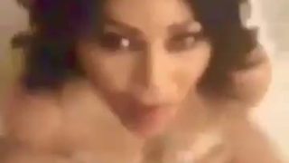 سكس هيفاء وهبي بتمص الزبر في البانيو بوقي فيه صابون – سكس مشاهير العرب فيديو